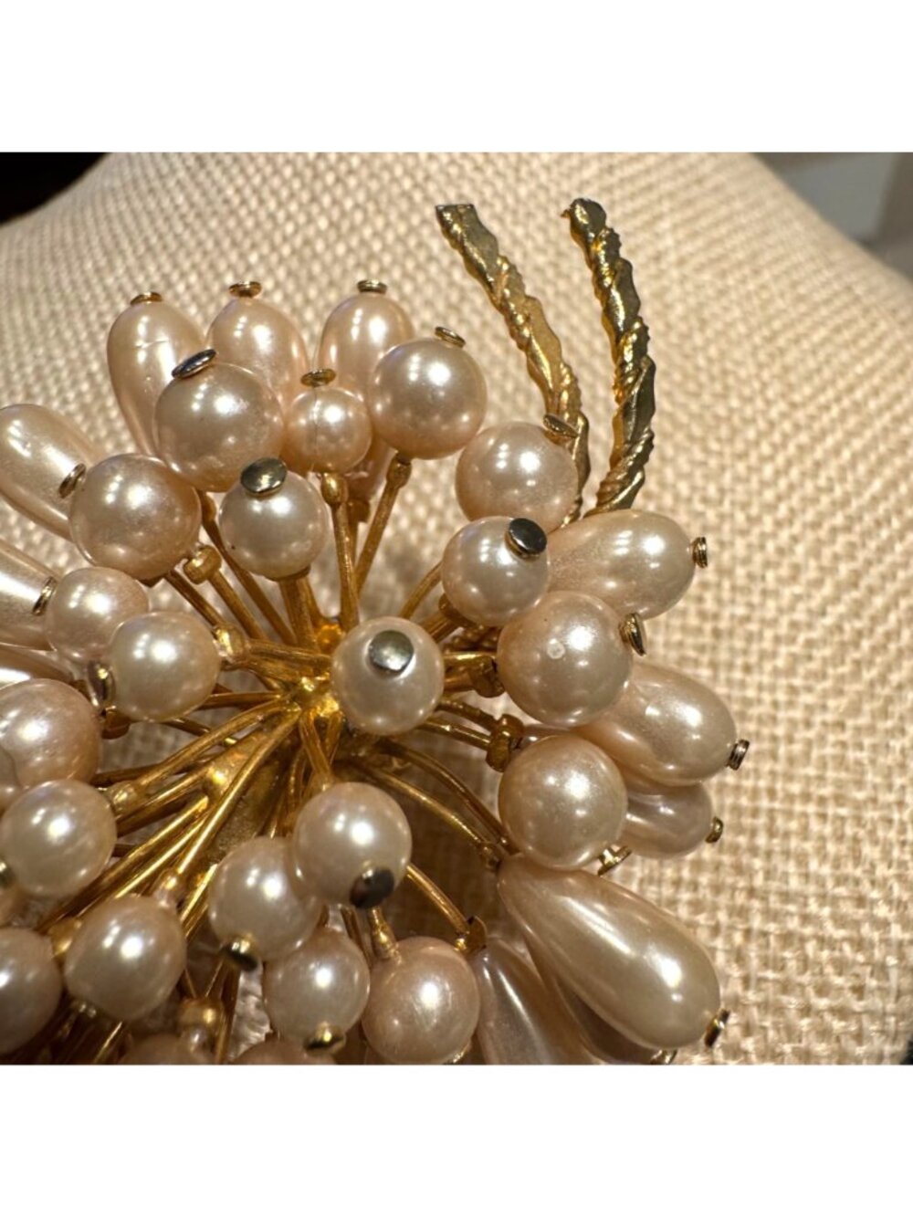 Vintage Pearl Cluster Leaf Brooch 4” Creamy Faux Pearl Large Pin Gold Tone - Picture 3 of 11